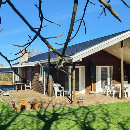 Nature With View By The Falster Coast Casa de Férias *